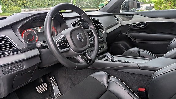 Volvo XC90 6 of 15