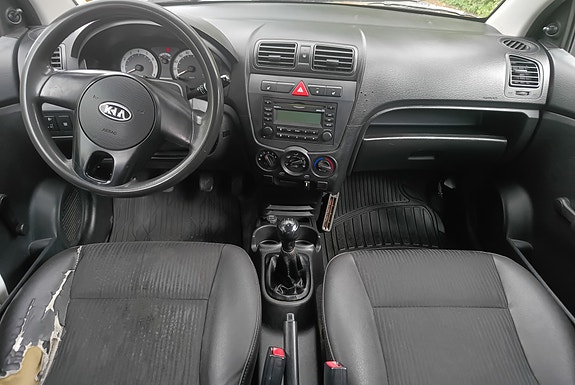 Kia Picanto 6 of 6