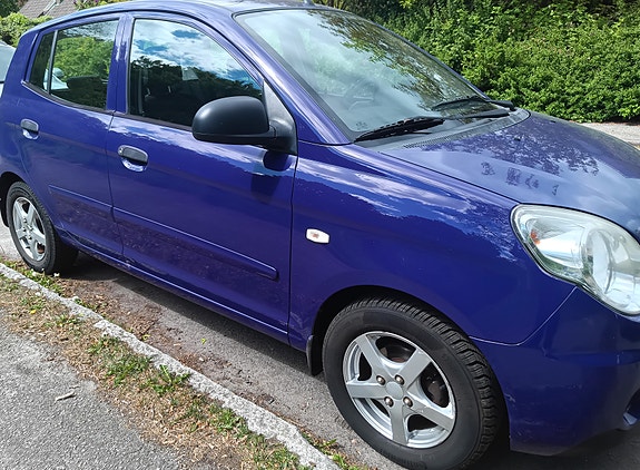 Kia Picanto 3 of 6