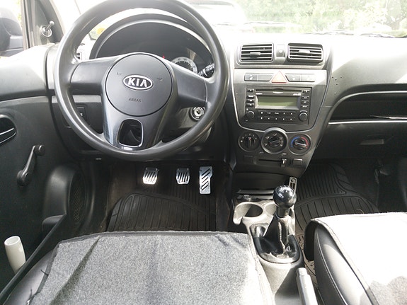 Kia Picanto 5 of 6