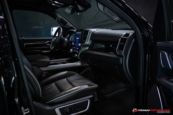 Dodge RAM 1500 29 of 30