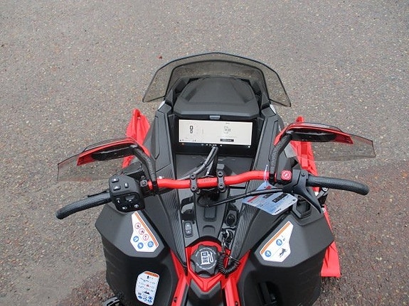 Lynx Xterrain RE 850 E-tec 4 of 4