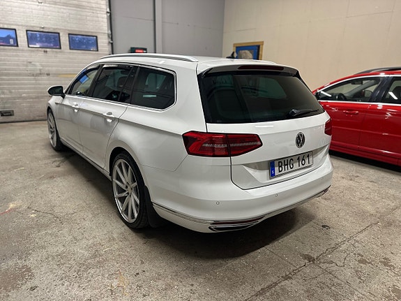 Volkswagen Passat 5 of 5
