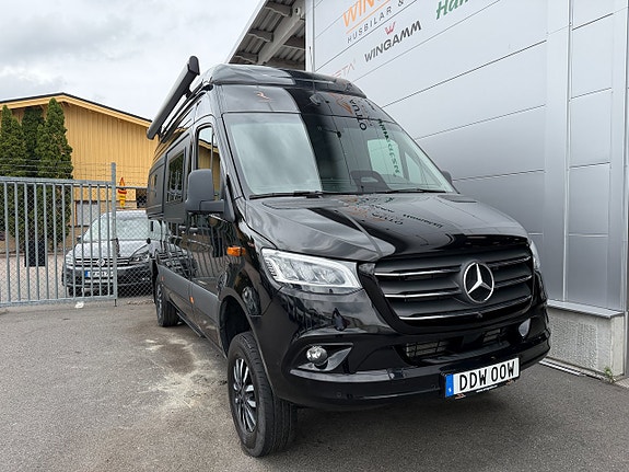 Robeta Adonis Mercedes 4x4 190HK AUT (Dubbelbädd & popup tak) Inverter Adapt farthållare, Litiumbatteri, Solcell, kvarnt 18 of 21