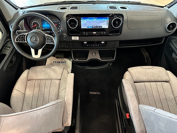 Robeta Adonis Mercedes 4x4 190HK AUT (Dubbelbädd & popup tak) Inverter Adapt farthållare, Litiumbatteri, Solcell, kvarnt 3 of 21