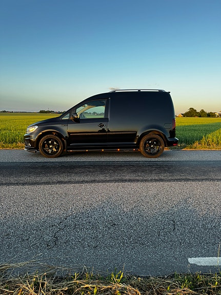 Volkswagen Caddy 2 of 5