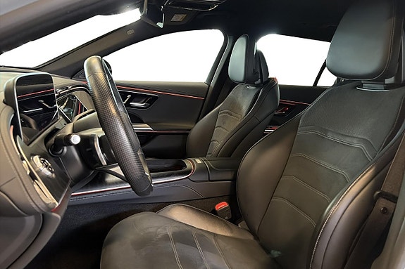 Mercedes-Benz E220 5 of 5