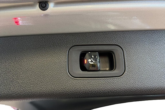 Mercedes-Benz E220 26 of 26