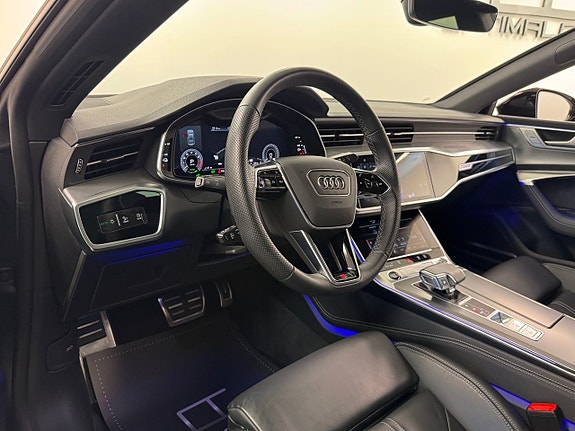 Audi A7 4 of 5