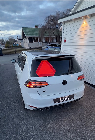 Volkswagen Golf VII 2 of 7