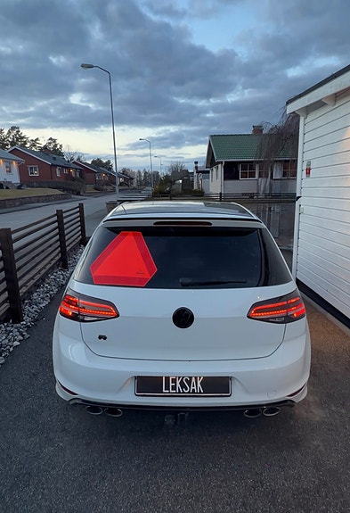 Volkswagen Golf VII 4 of 7