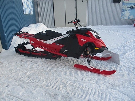 Lynx Shredder RE 3700 600 E-tec 2 of 3