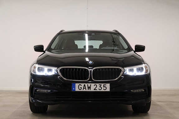 BMW 520d 2 of 5