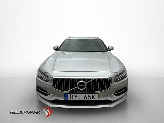 Volvo V90 2 of 5