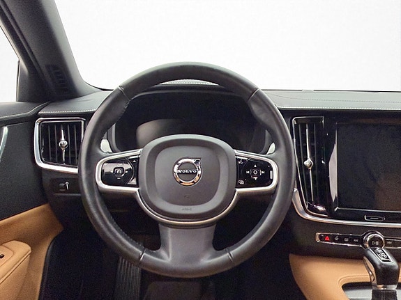 Volvo V90 15 of 30