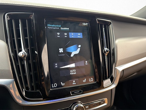Volvo V90 24 of 30