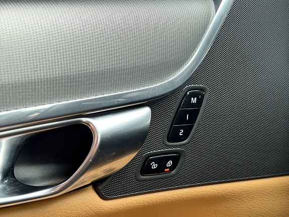Volvo V90 30 of 30