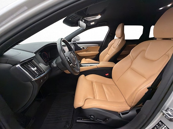 Volvo V90 13 of 30