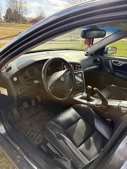 Volvo S60 3 of 5
