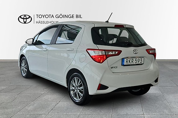 Toyota Yaris 3 of 29