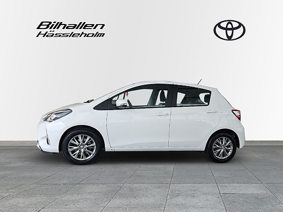 Toyota Yaris 6 of 29