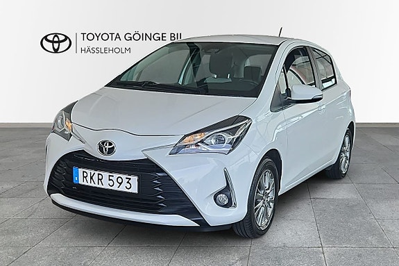 Toyota Yaris 2 of 29
