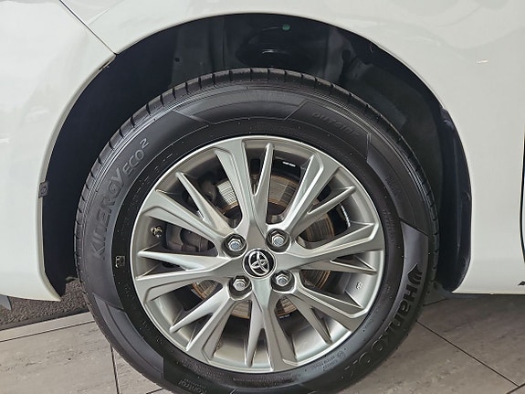Toyota Yaris 22 of 29