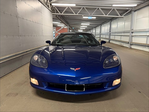 Chevrolet Corvette 4 of 5