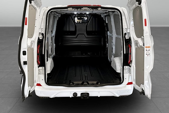 Ford Transit Custom 14 of 14