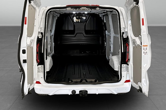 Ford Transit Custom 13 of 14