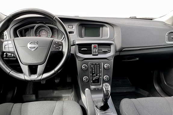 Volvo V40 4 of 5