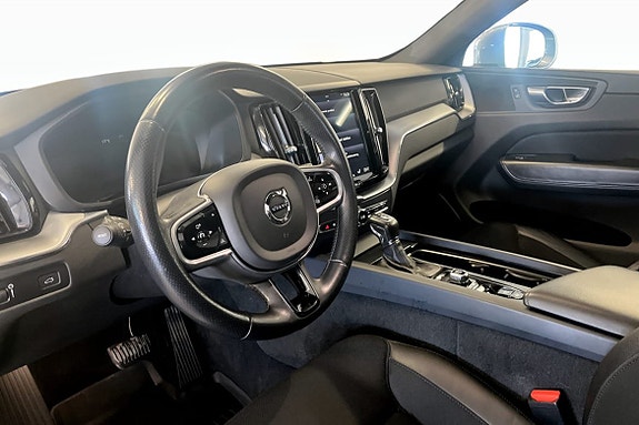 Volvo XC60 6 of 11