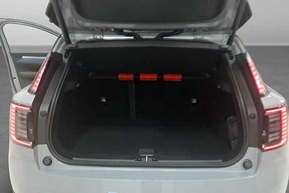 Volvo EX30 18 of 25
