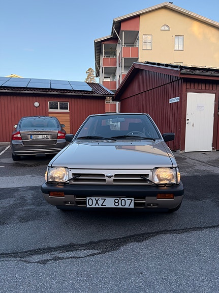 Nissan Micra 4 of 5