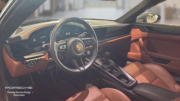Porsche 911 3 of 5