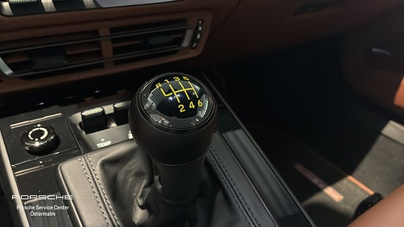 Porsche 911 15 of 15