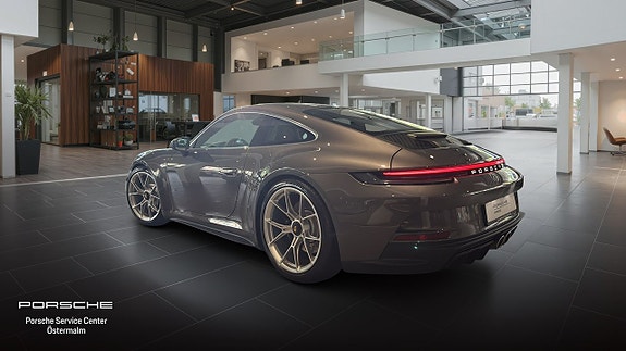 Porsche 911 2 of 15