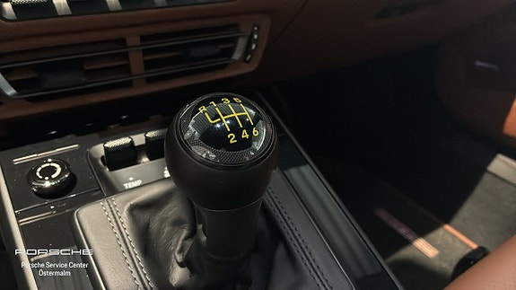 Porsche 911 15 of 15