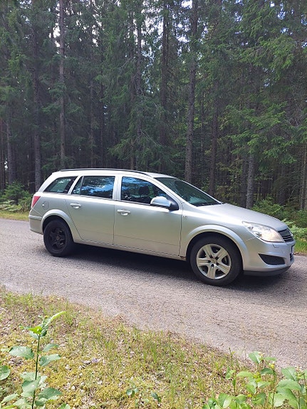 Opel Astra 3 of 5