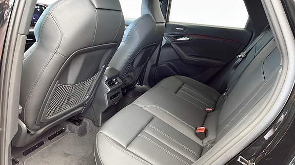 Audi Q6 e-tron 12 of 13