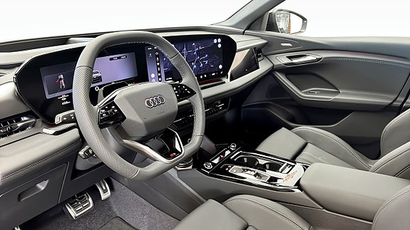 Audi Q6 e-tron 7 of 13