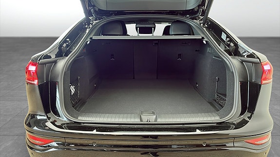 Audi Q6 e-tron 13 of 13