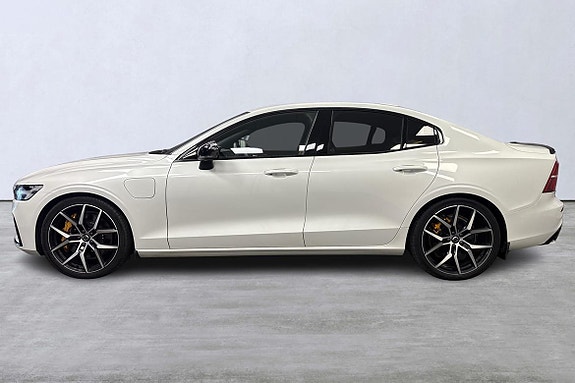 Volvo S60 2 of 5