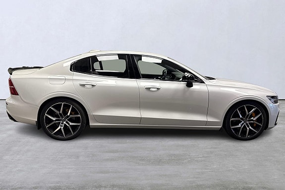 Volvo S60 3 of 5