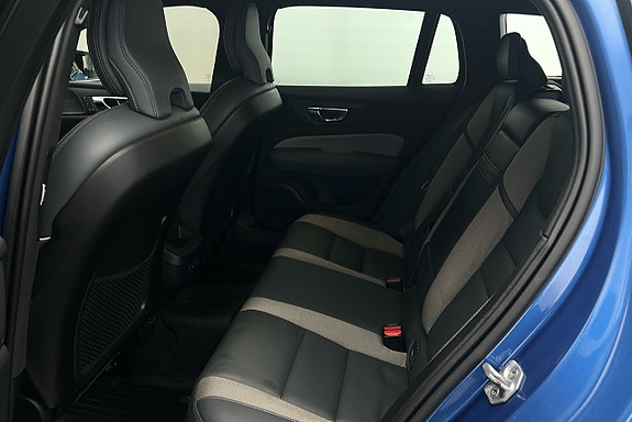 Volvo V60 13 of 30