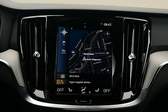 Volvo V60 8 of 30