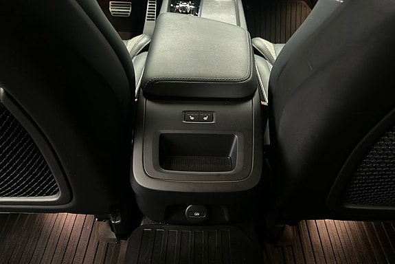 Volvo V60 24 of 30