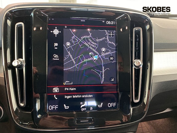 Volvo XC40 15 of 21
