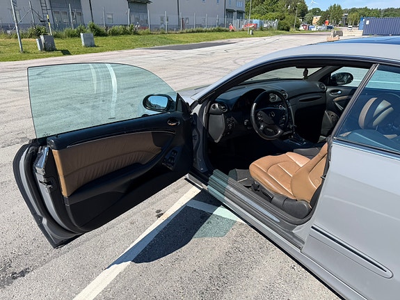 Mercedes-Benz CLK270 10 of 19