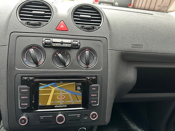Volkswagen Caddy Maxi 5 of 5